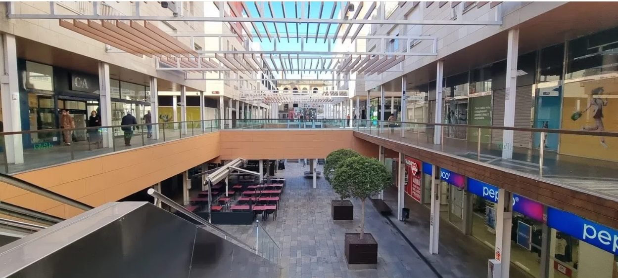Piso en venta en Plaza Evarist Fàbregas i Pam